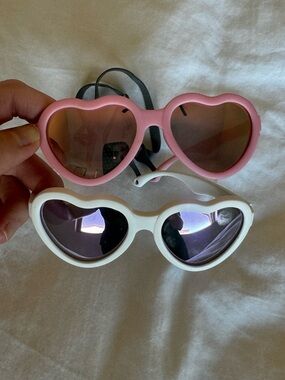 Amazon baby girl heart shaped pink and white sun glasses 0-24 Months